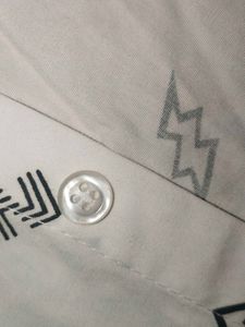 Men's Printed Button-Up Shirt