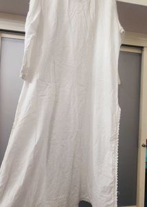 White Lucknowi Chicken Kari Kurta Set