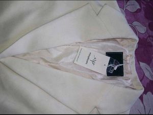 Chic Cream Blazer