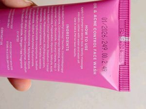 Foxtale Oil &amp; Acne Control Face Wash
