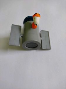 McDonalds Happy Meal Snoopy Space Capsule Toy