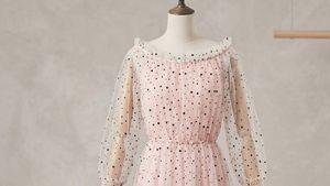 Sparkly Star Mesh Long Sleeve Top