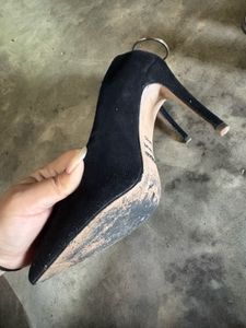 Elegant Black Suede Heels