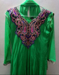 Get This Beautiful Combo at Low Cost
