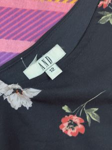 Floral Print V-Neck Top