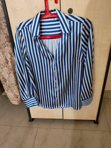 Chic Blue & White Striped Button-Up Shirt