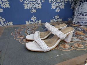 Stylish Heel With Beautiful Design