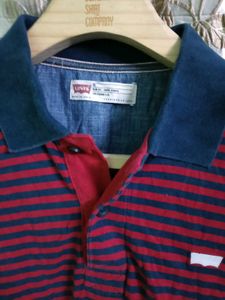 OG Levi's TSHIRT