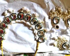 Elegant Jewellery Set With best quality...
