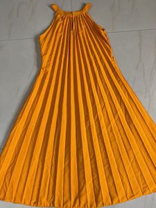 Flowy Pleated Halter Neck Dress
