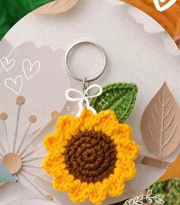 ✨Handmade Crochet sunflower & Daisy Flower Keychai