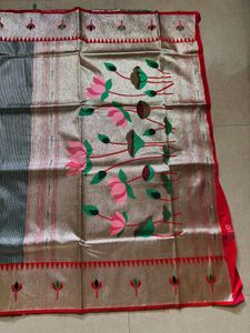 Trending Lotus muniya border paithani saree