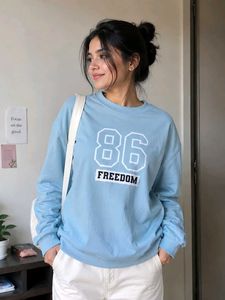 Baby Blue  Graphic sweatshirt size-XS