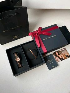 Daniel Wellington Watch &amp; Bracelet Set with carry