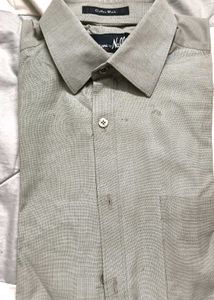 Men's Classic Button-Down Shirt