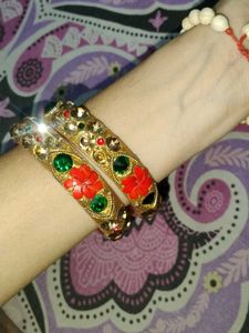 Beautiful Red &amp; Green Bangles