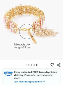 Elegant Gold-Tone Floral Bracelet