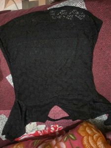 branded black top