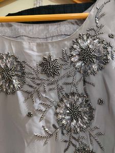 Elegant Grey Kurta Set with Intricate Embellishmen