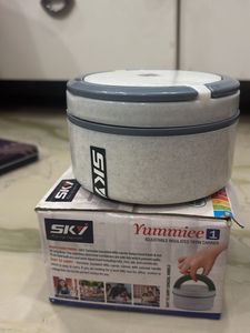 Sky Yummiee Insulated Tiffin Carrier
