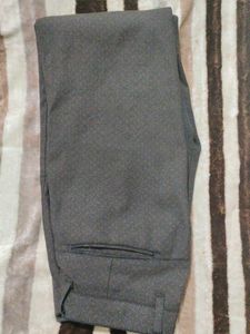 Stylish Brown Patterned Trousers SIZE 30