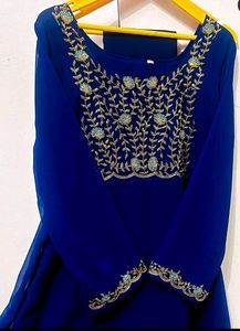 Elegant Royal Blue Embellished Kurta Set