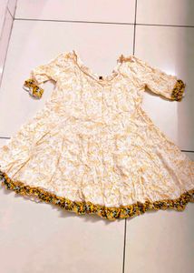 Cream Kurta with Yellow Print