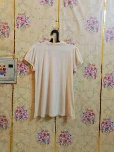 🇳🇿💫🎀Elegant Cream Ruffled V-Neck Top