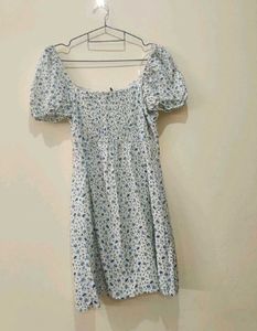 h&amp;m floral white and blue detailed tie dress