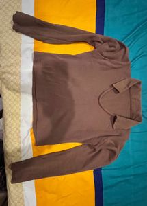 Fitted Long Sleeve V-Neck Crop Top