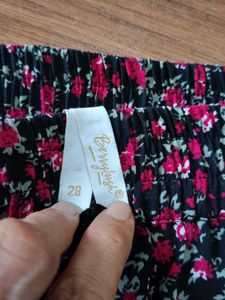 Chic Floral Ruffle Mini Skirt