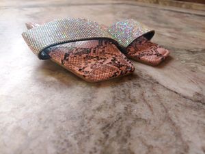 Fashionable Ladies Slippers
