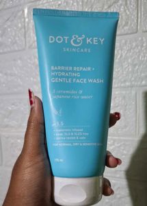 Dot & Key Barrier Repair Face Wash