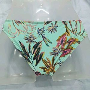 ⚛️ Tropical Print Bikini Bottom
