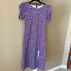 Chic Purple Floral Midi Dress with Slit