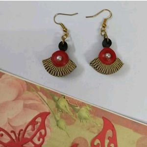 Handmade Fan Shaped Quilling Earrings