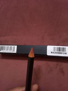 MAC Lipliner Cherry And Chicory
