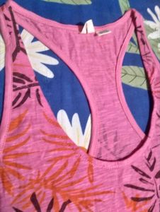 Women's Top