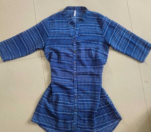 Blue &amp; White printed tunic top