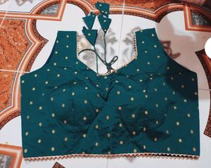 Beautiful Rama Green Blause