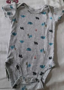 Set of 2 Baby Bodysuits and Bib &amp; 1 free Onesie