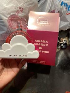 Ariana Grande Cloud Pink Perfume
