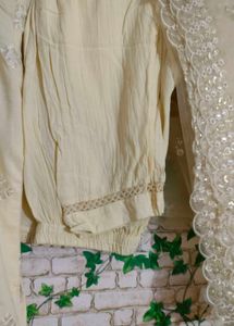 Embroidery Kurta Pant With Organza Dupatta