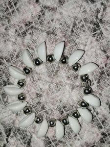 Elegant White & Silver Beaded Bracelet