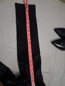 black fitted blazer