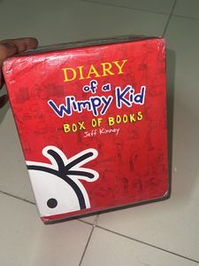👦🧒 Dairy Of A Wimpy Kid Box Set