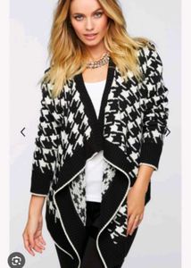 Houndstooth Knit Cardigan