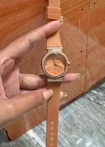 Elegant Women's Quartz Watch