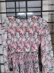 Chic Floral Pleated Midi Dress