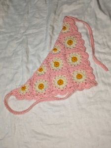 Crocheted Daisy Bandana